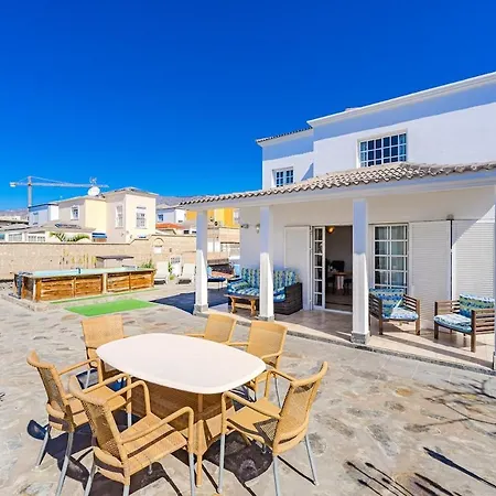 En Βίλα Costa Adeje (Tenerife)